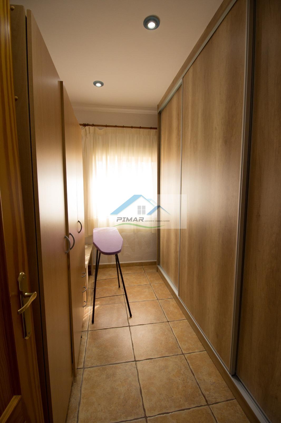 Zu verkaufen von chalet in
 Elche-Elx
