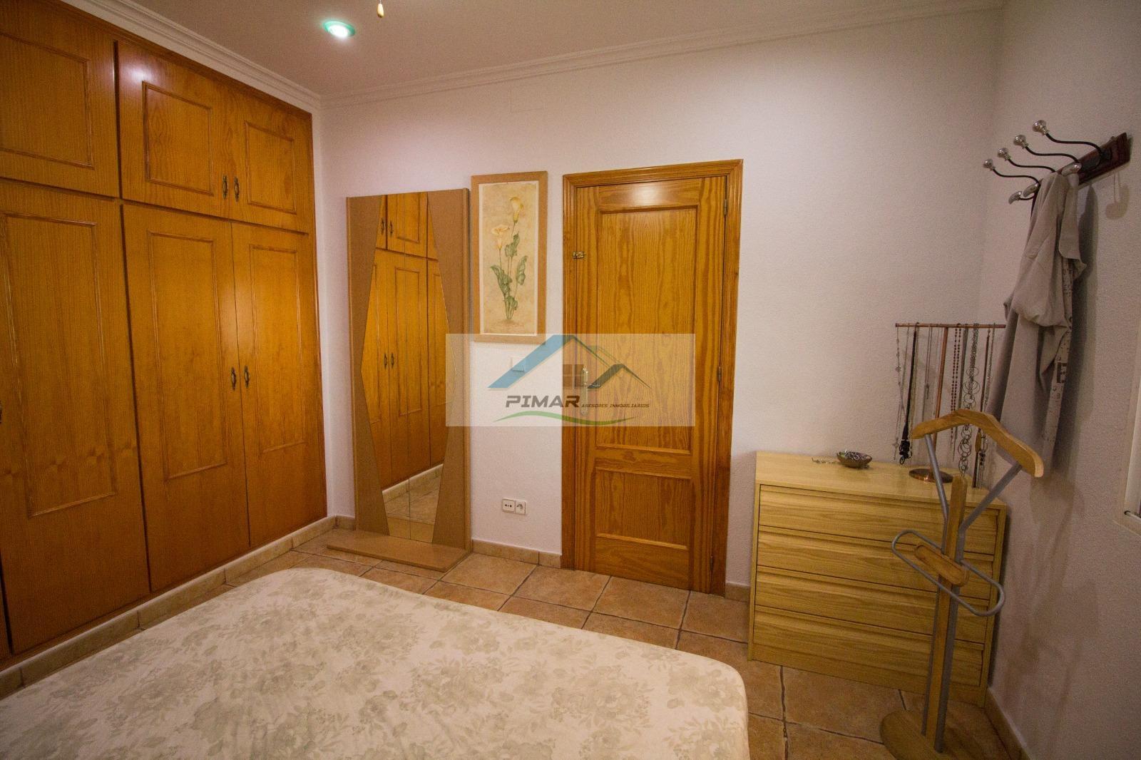 Zu verkaufen von chalet in
 Elche-Elx