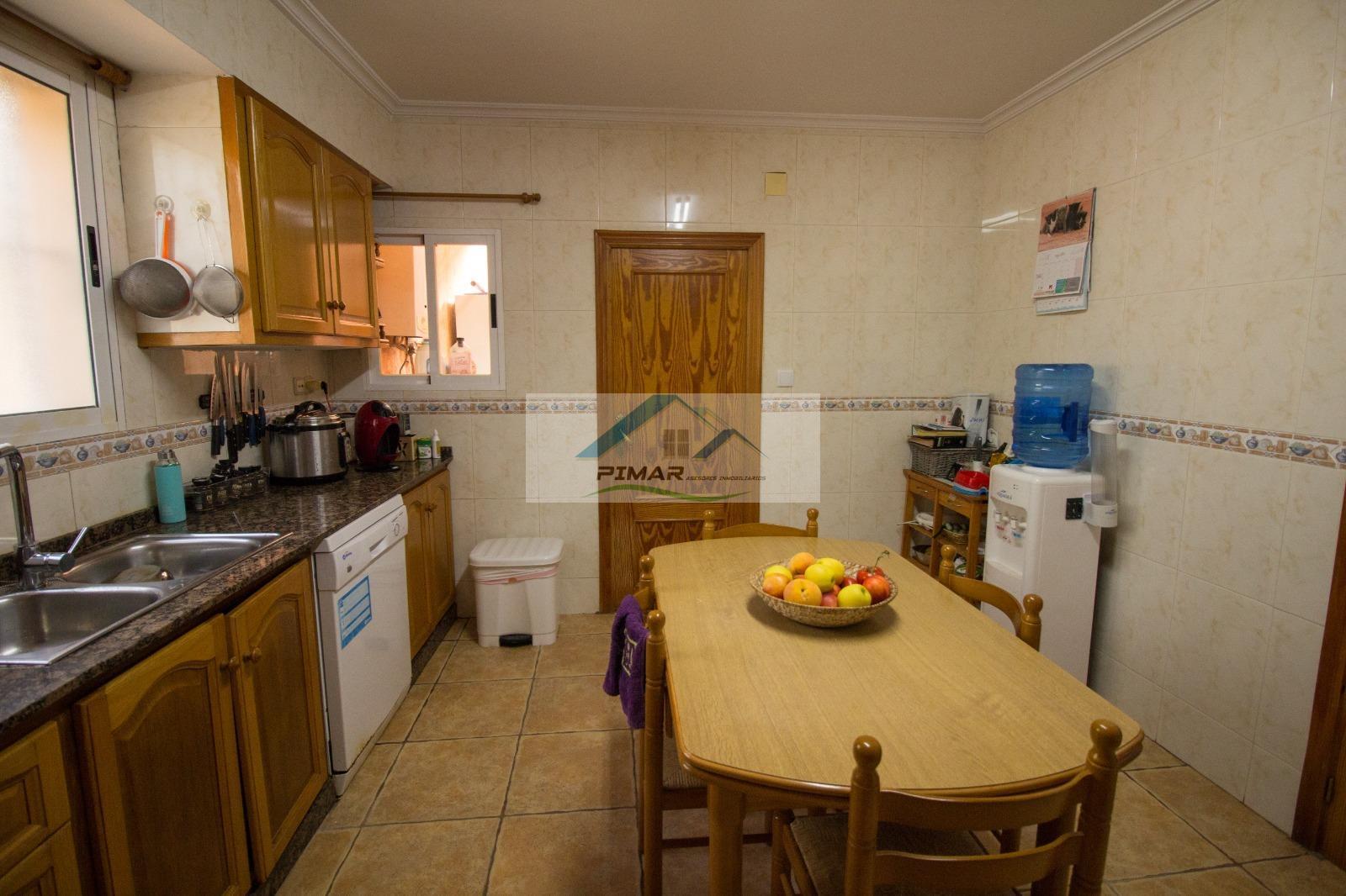 Zu verkaufen von chalet in
 Elche-Elx