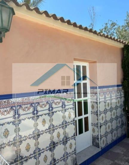 Zu verkaufen von chalet in
 Elche-Elx