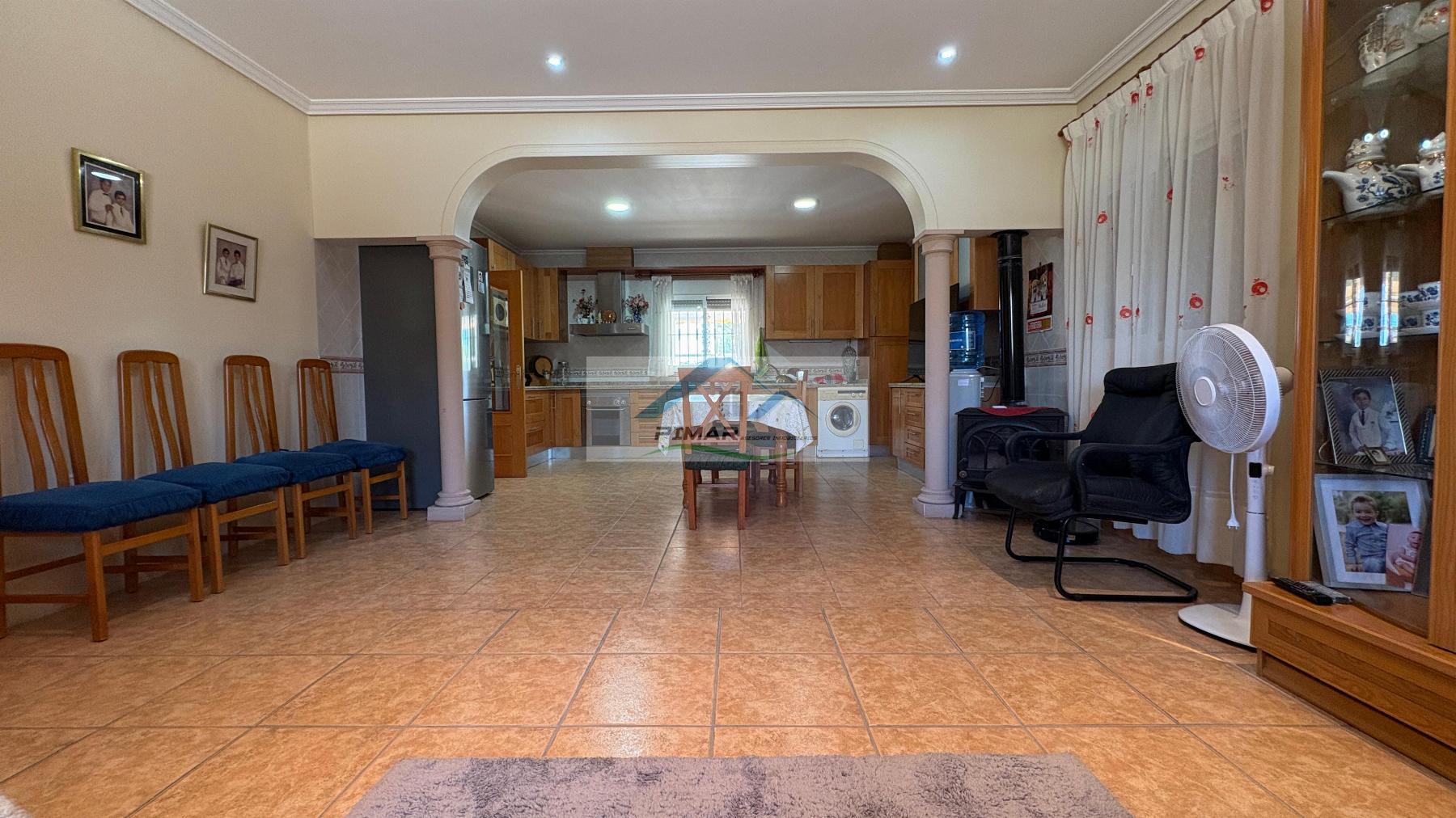 Verkoop van kleine villa in Elche-Elx