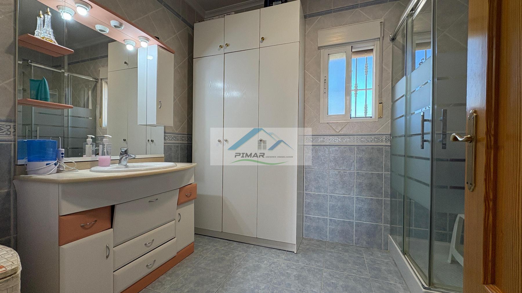 Verkoop van kleine villa in Elche-Elx