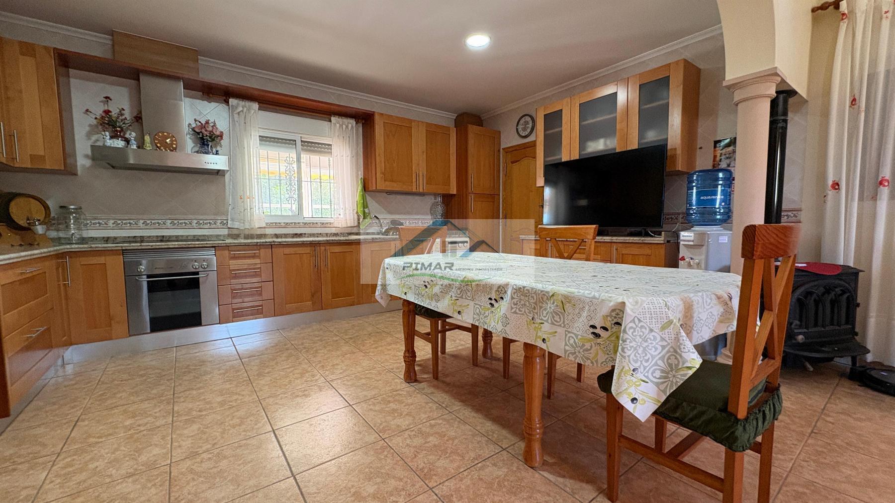 Verkoop van kleine villa in Elche-Elx