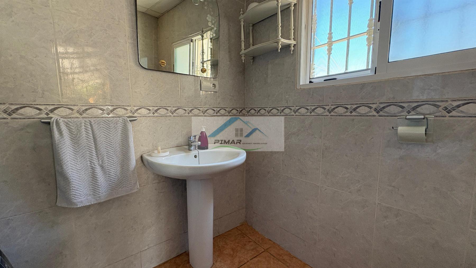 Verkoop van kleine villa in Elche-Elx