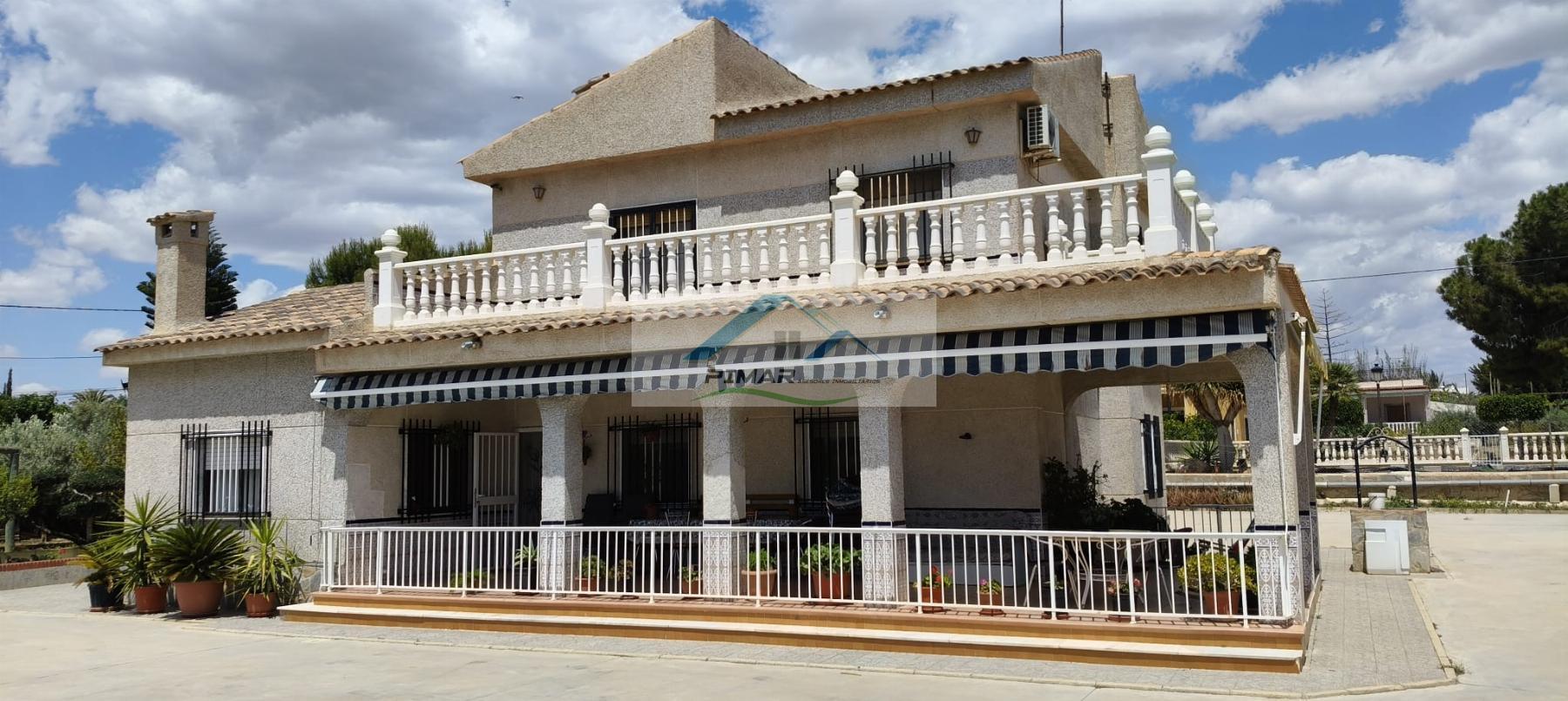 بيع من الشاليه في Elche-Elx