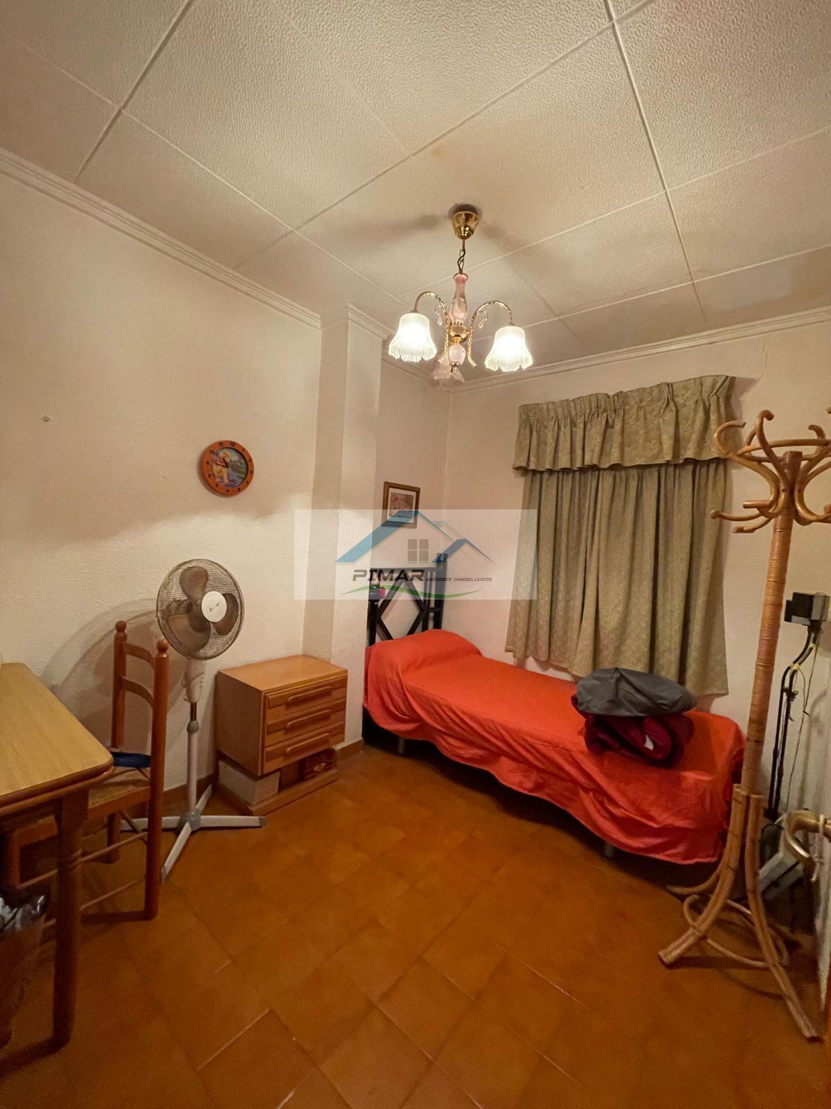 For sale of duplex in Crevillent