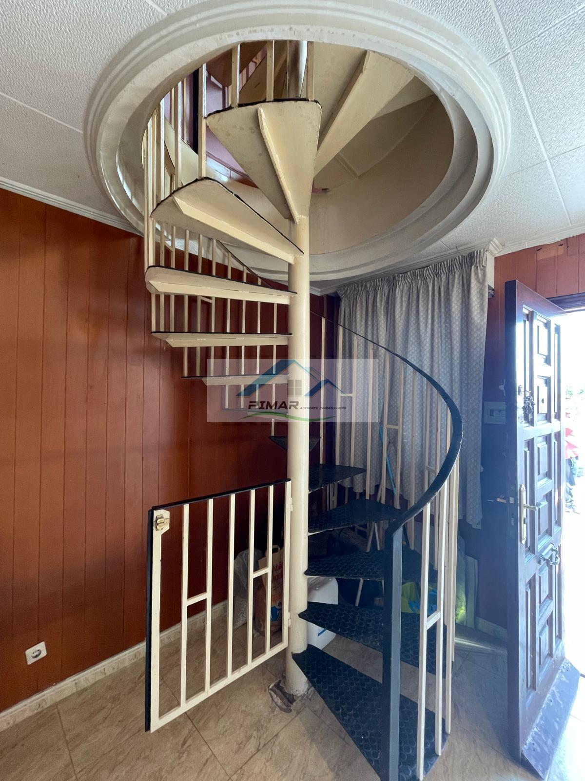 For sale of duplex in Crevillent