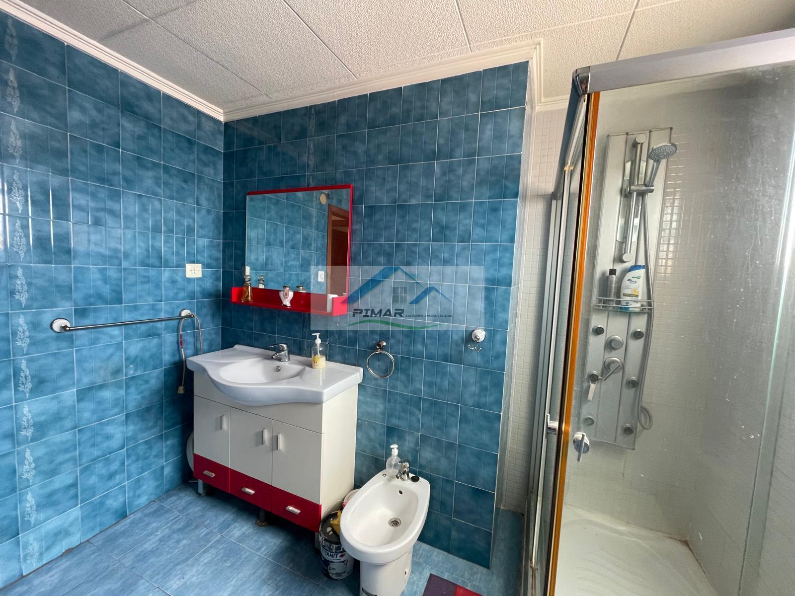 For sale of duplex in Crevillent