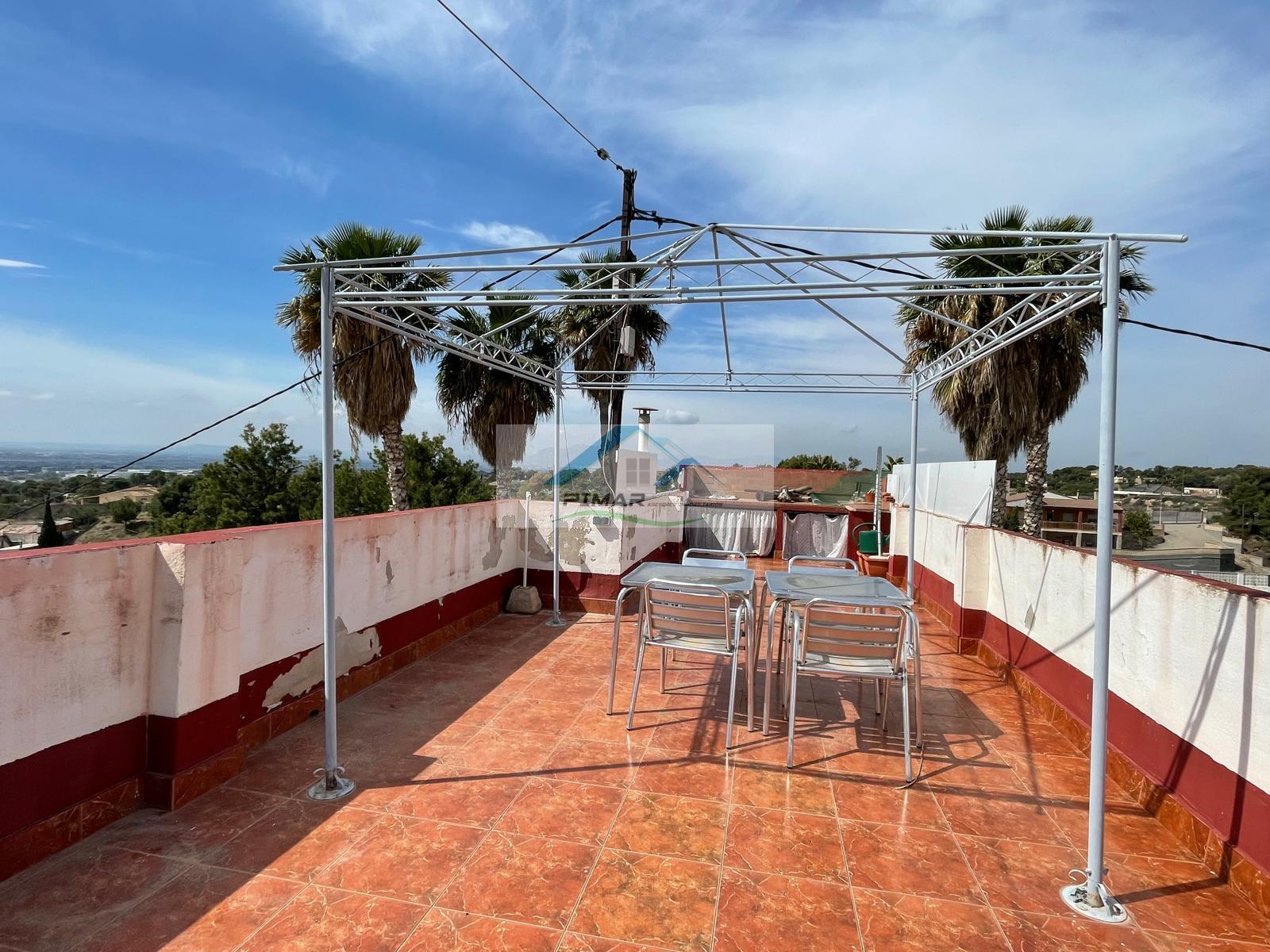 For sale of duplex in Crevillent
