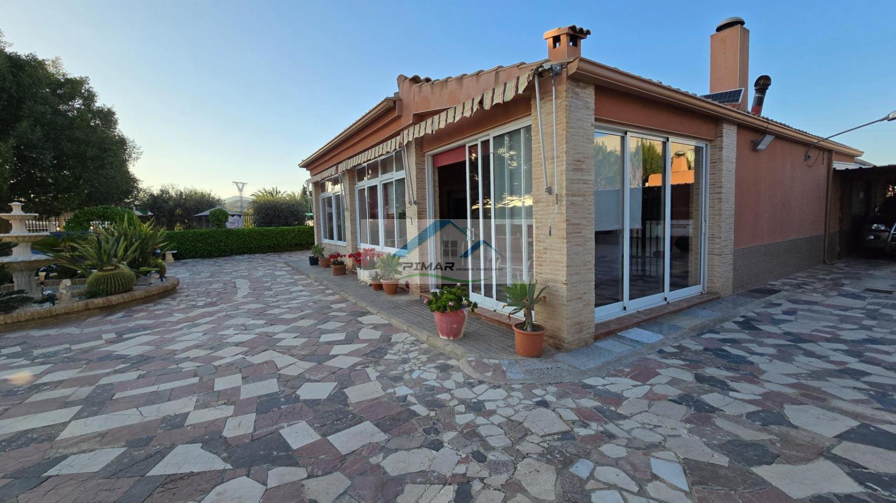 For sale of chalet in Elche-Elx
