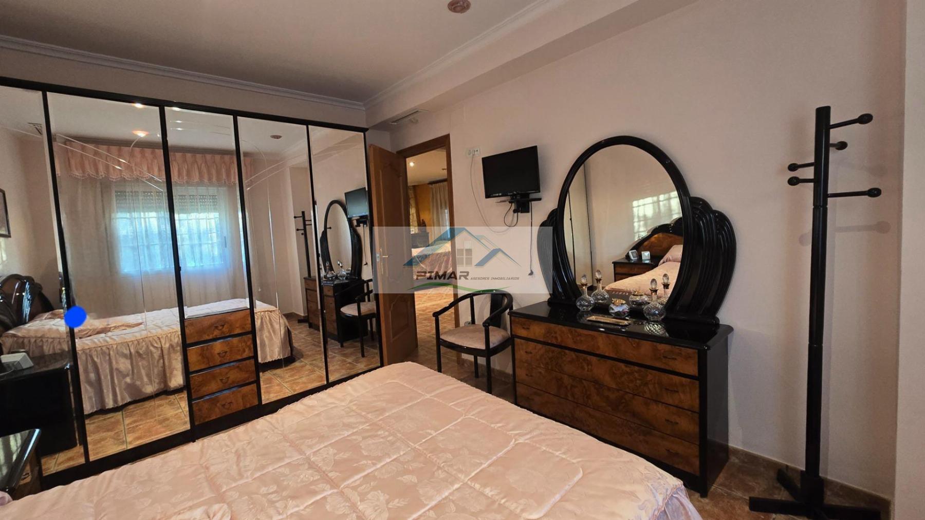 For sale of chalet in Elche-Elx
