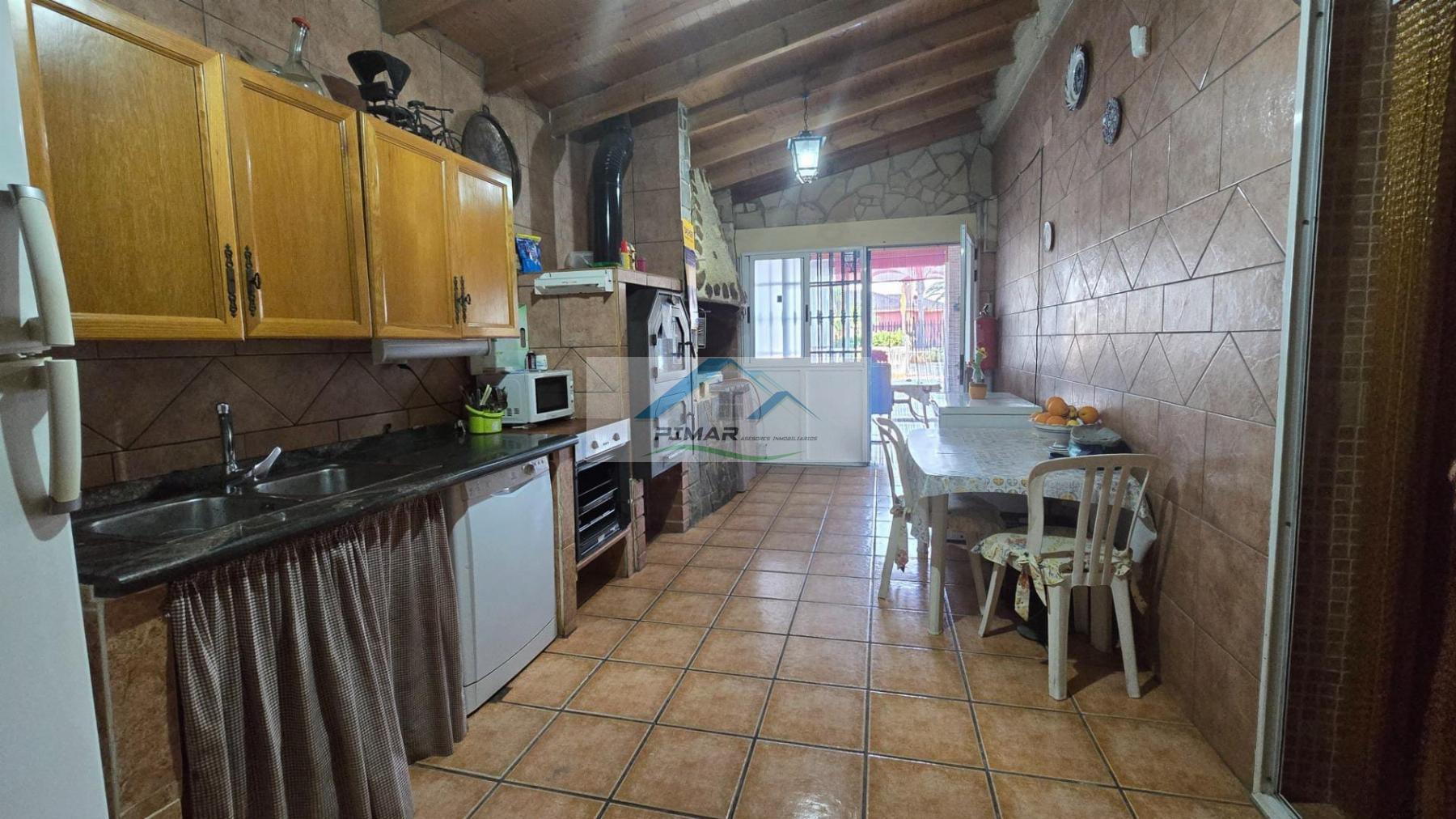 For sale of chalet in Elche-Elx