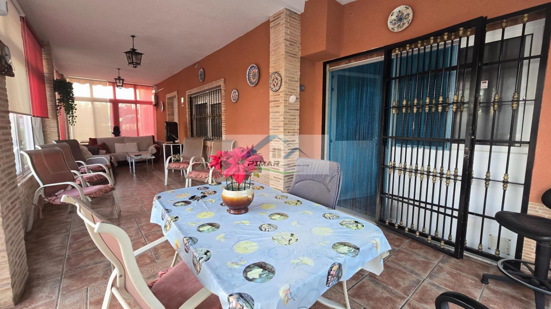 For sale of chalet in Elche-Elx
