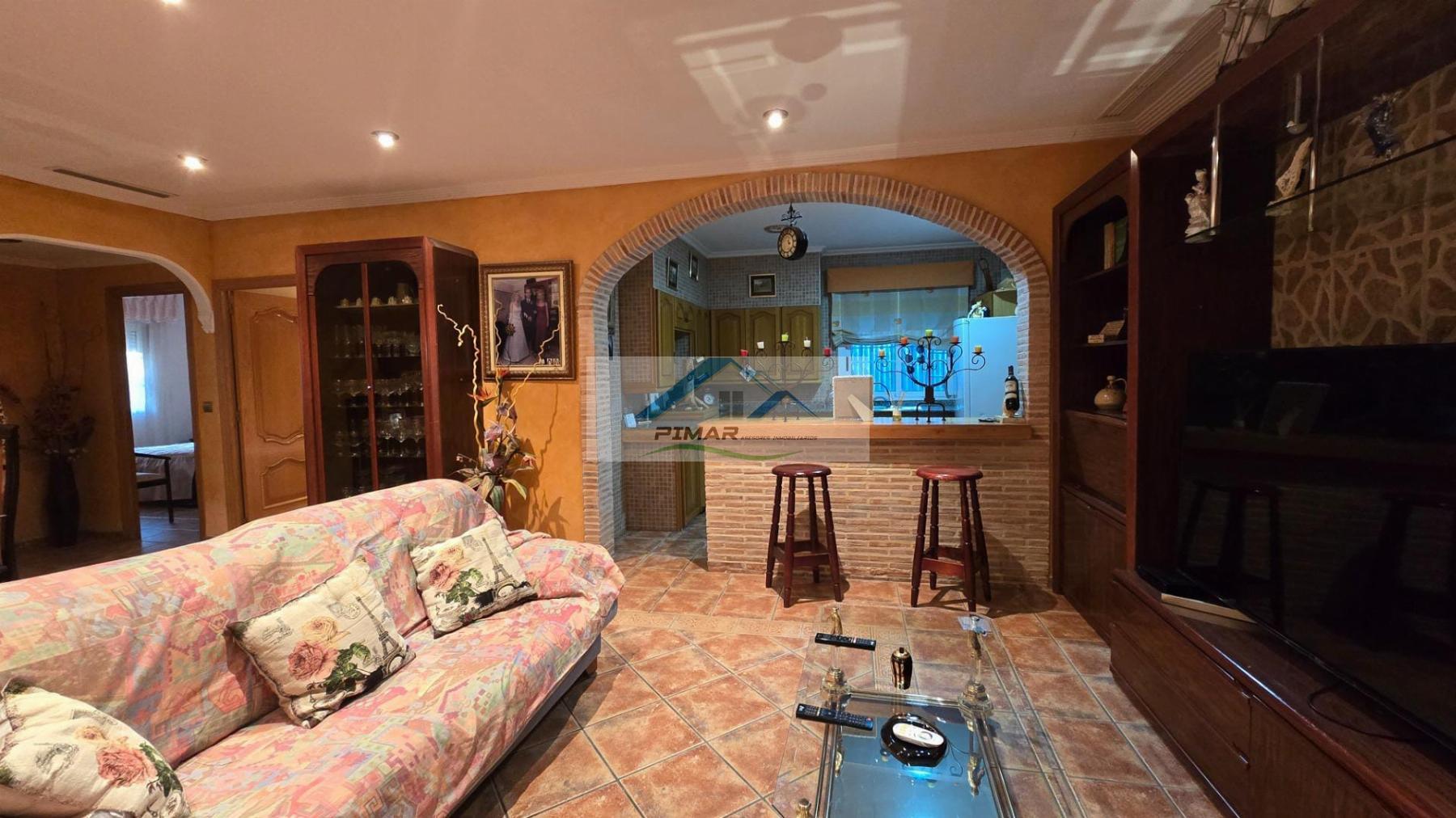 For sale of chalet in Elche-Elx