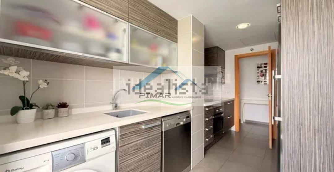 For sale of penthouse in Elche-Elx