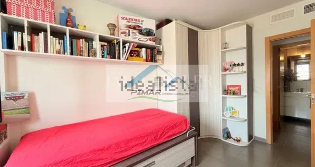 For sale of penthouse in Elche-Elx