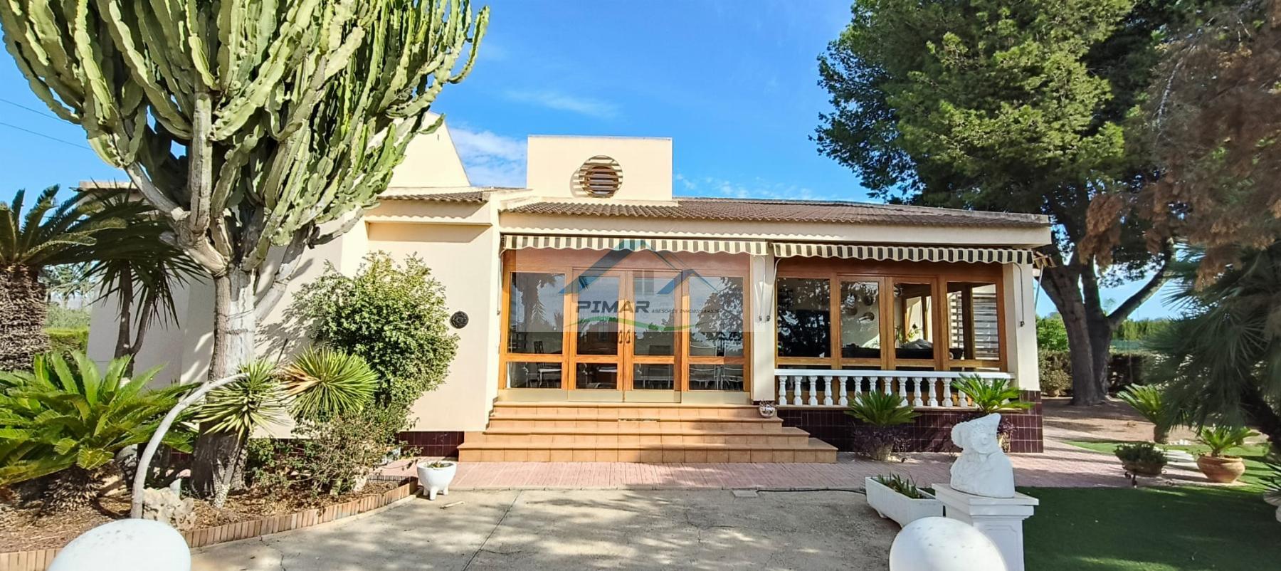 Venta de chalet en Elche-Elx