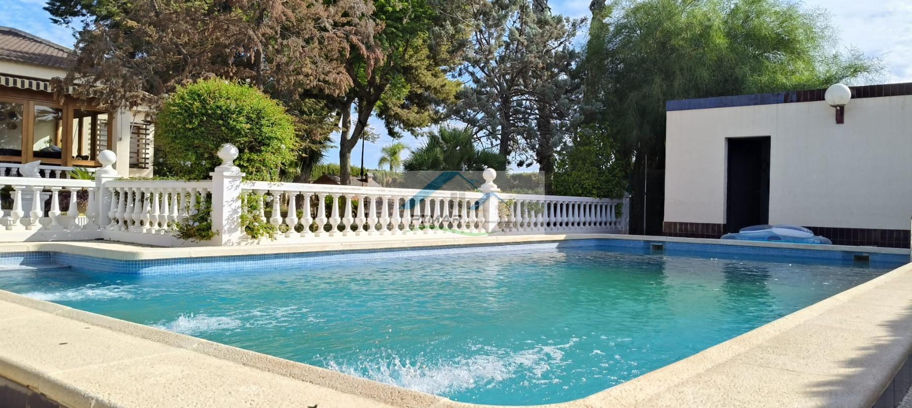 Venta de chalet en Elche-Elx