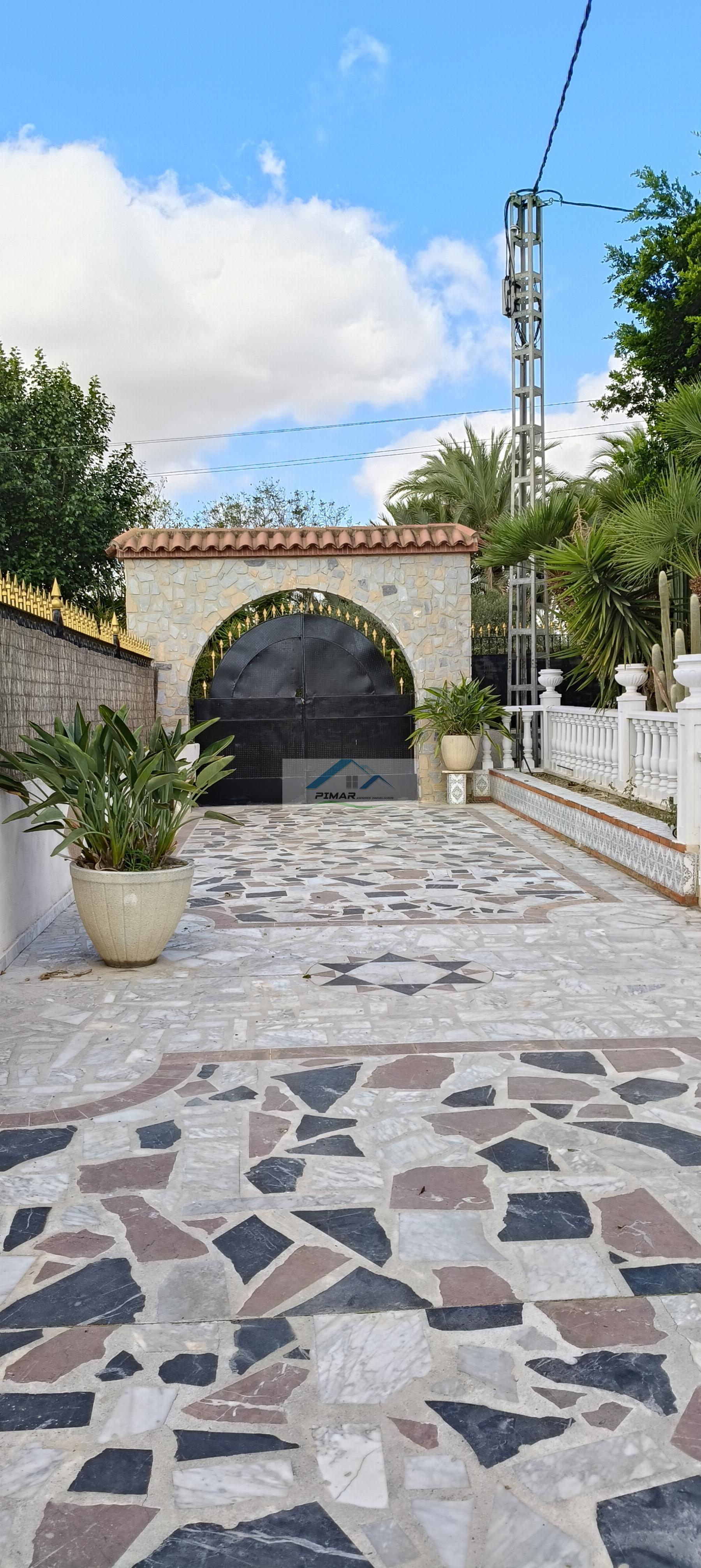 Venta de chalet en Elche-Elx