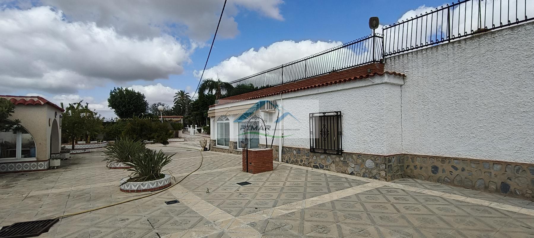 Venta de chalet en Elche-Elx