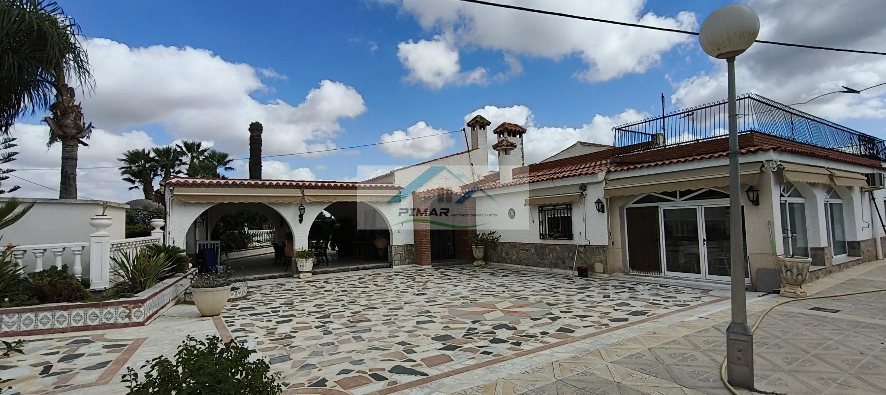 Venta de chalet en Elche-Elx