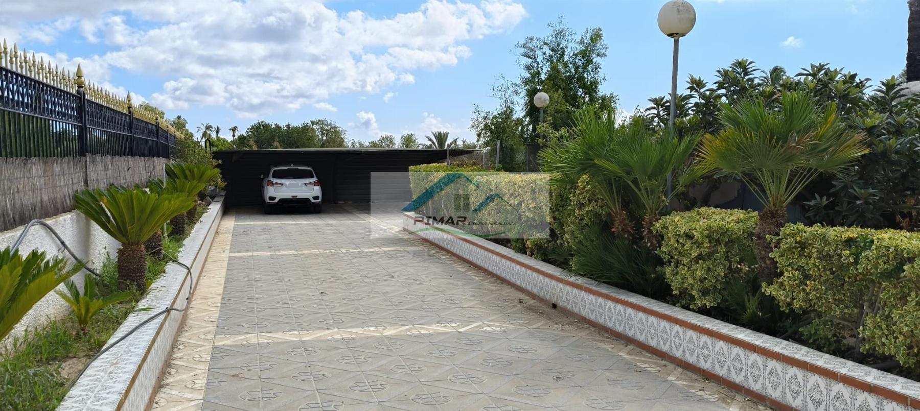 Venta de chalet en Elche-Elx