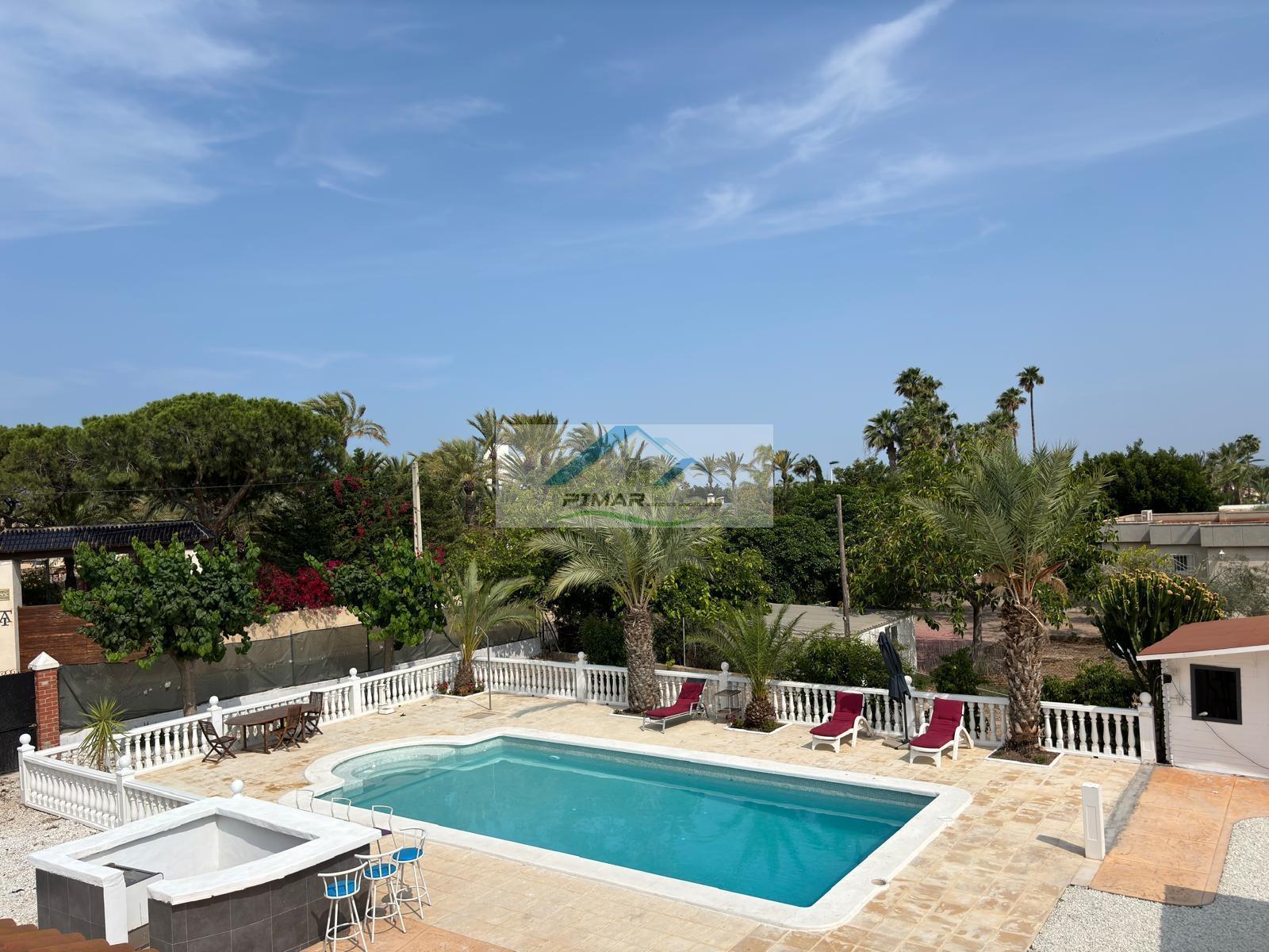 Venta de chalet en Elche-Elx