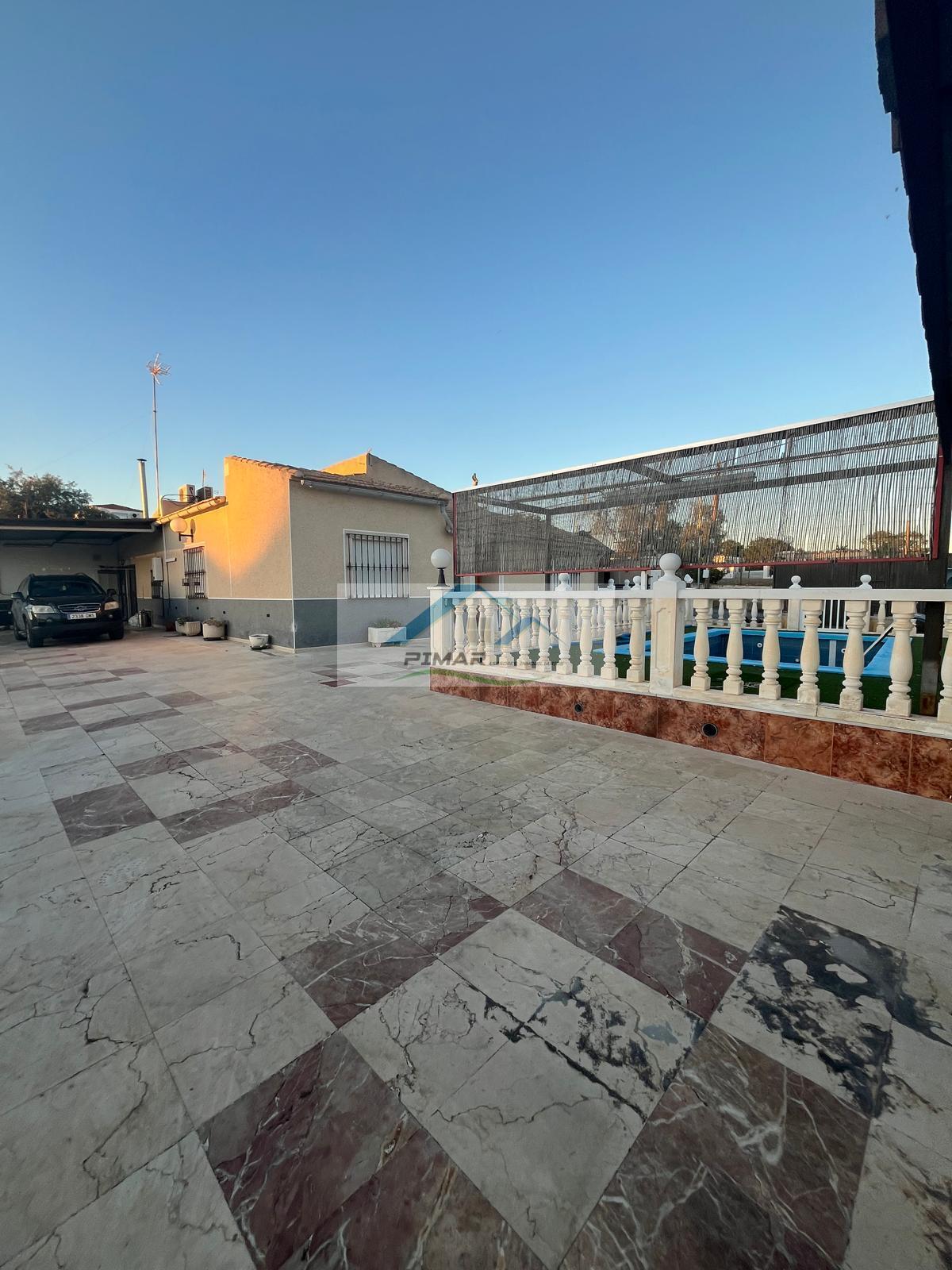 Venta de casa en Albatera