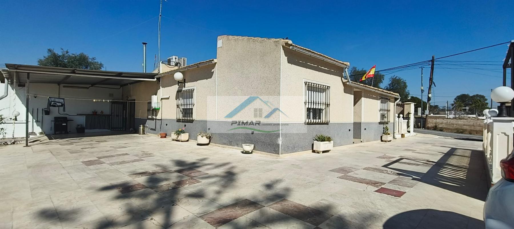 Venta de casa en Albatera