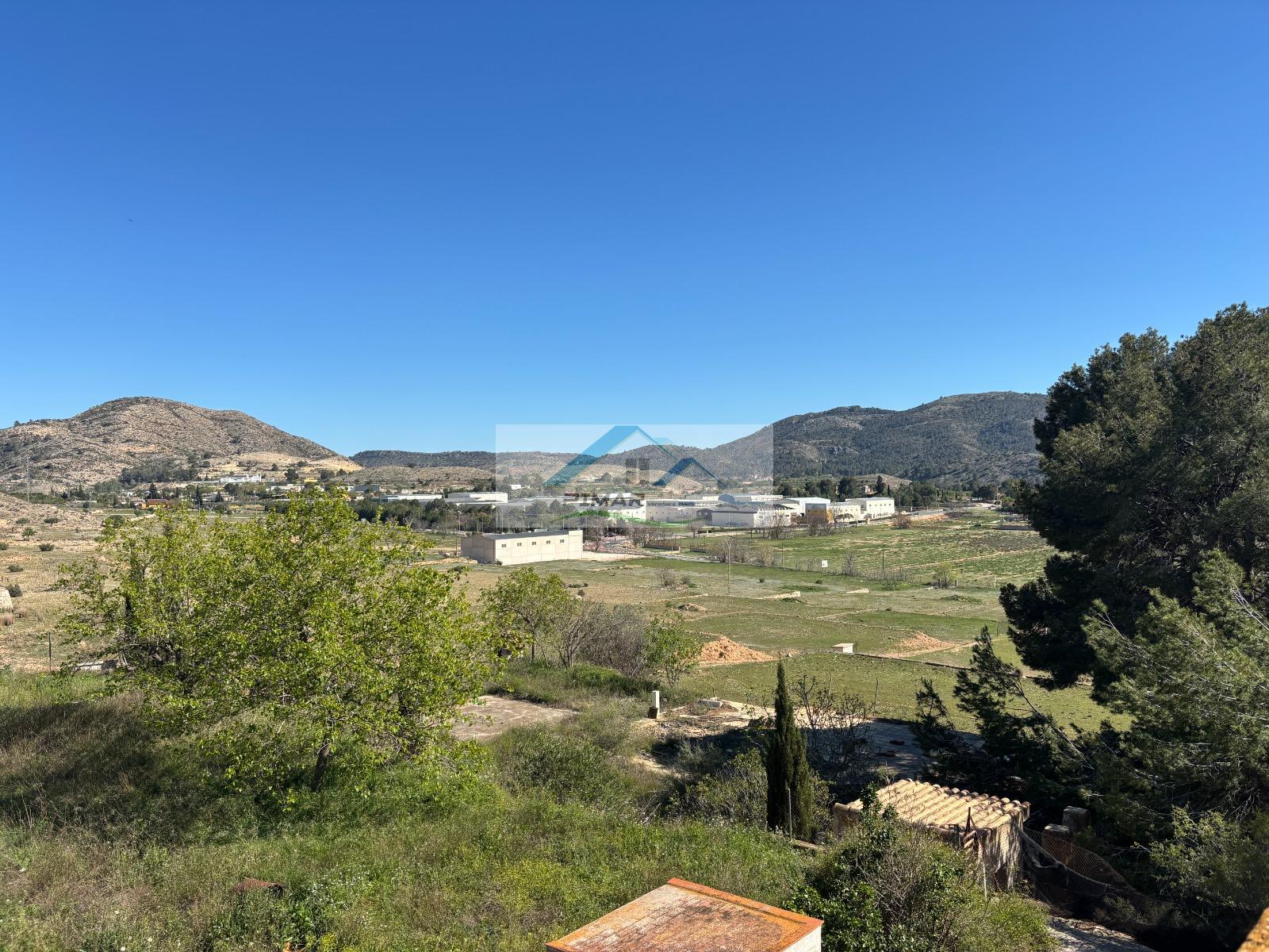 Venta de chalet en Hondón de las Nieves