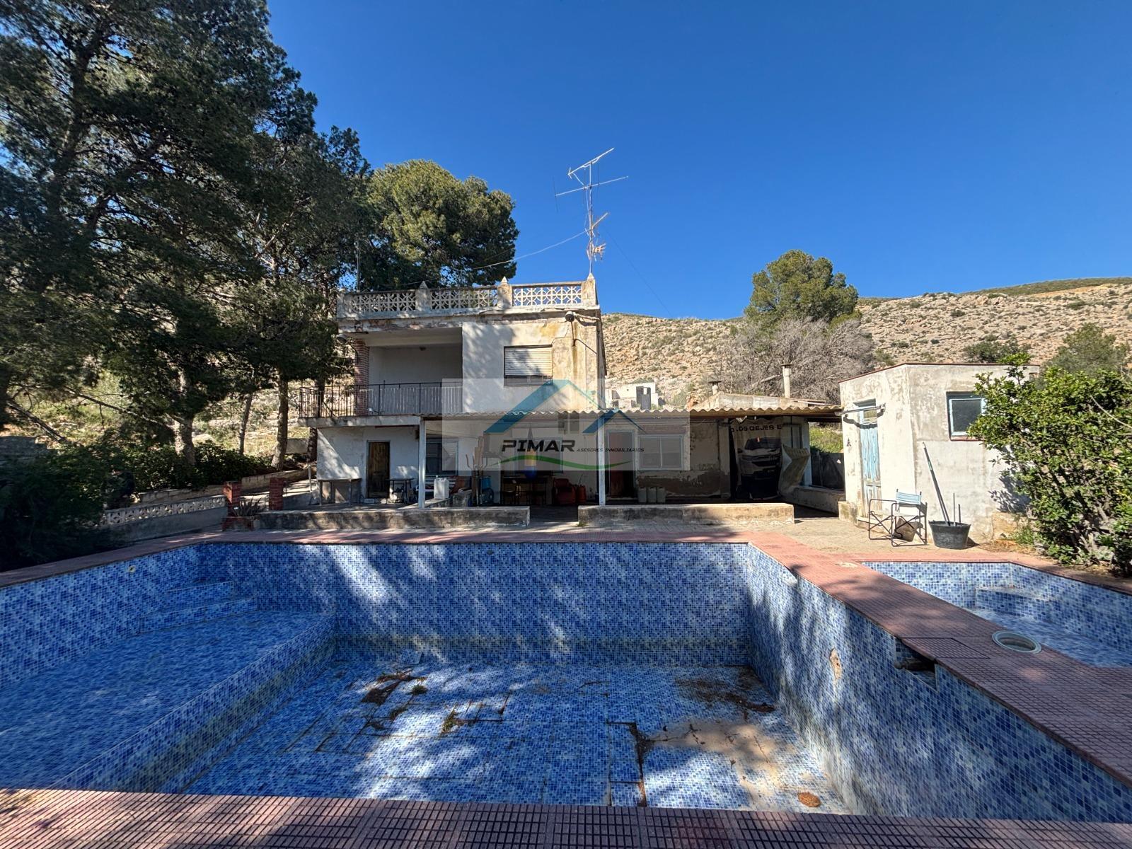 Venta de chalet en Hondón de las Nieves