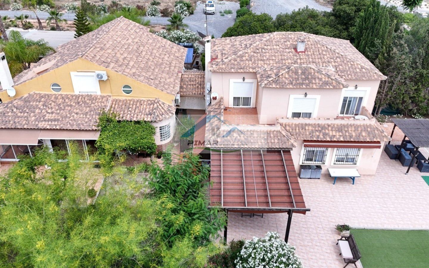 Venta de villa en Elche-Elx