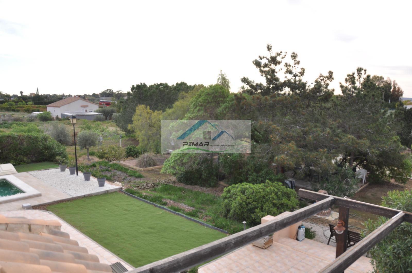 Venta de villa en Elche-Elx