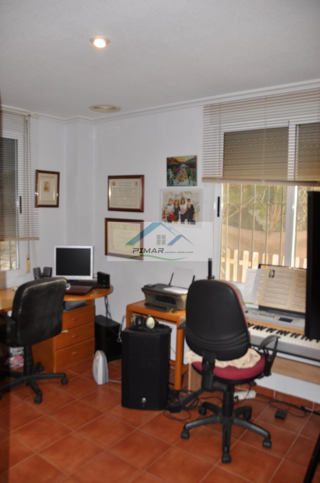 Venta de villa en Elche-Elx