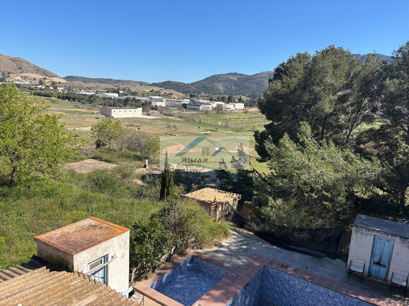 Venta de casa en Hondón de las Nieves