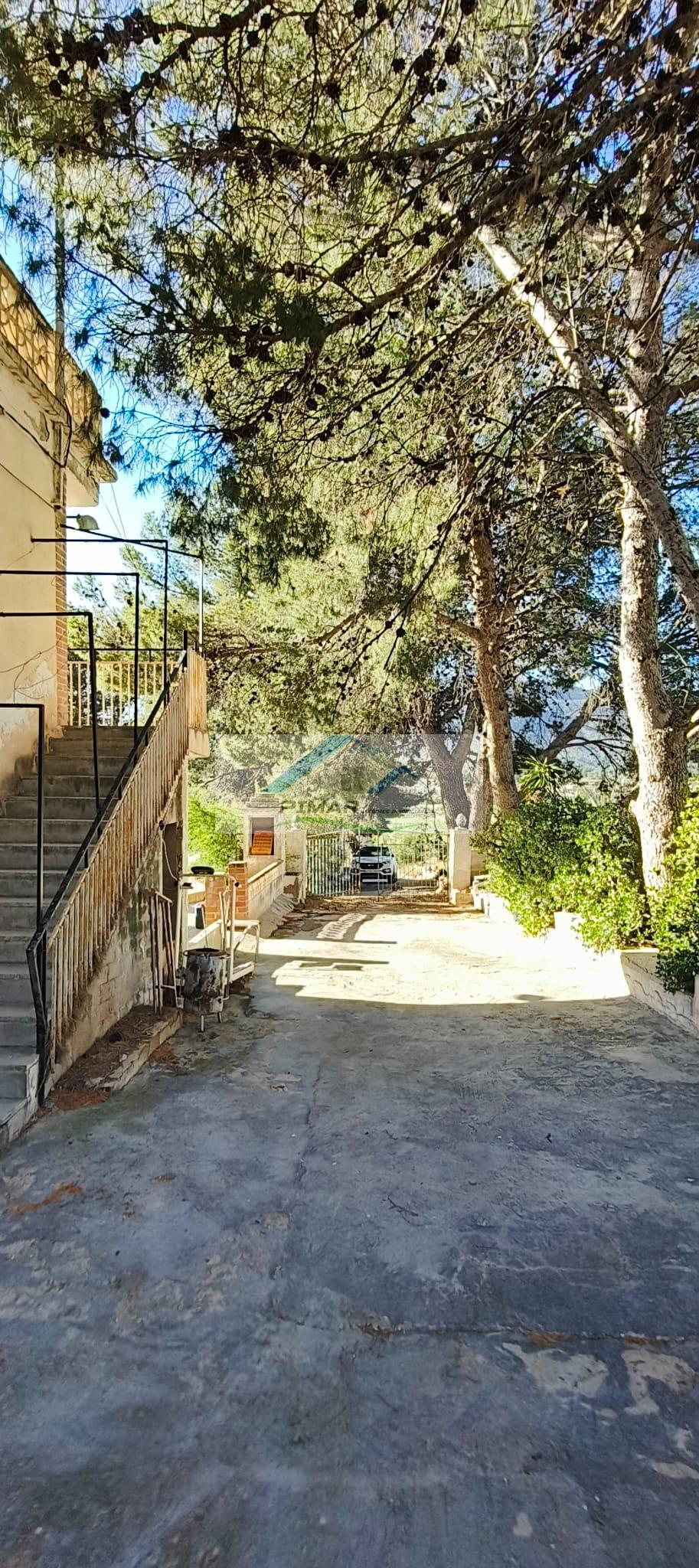 Venta de casa en Hondón de las Nieves