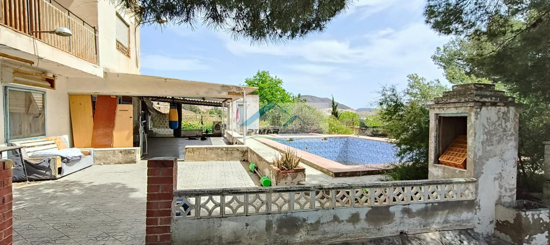 Venta de casa en Hondón de las Nieves
