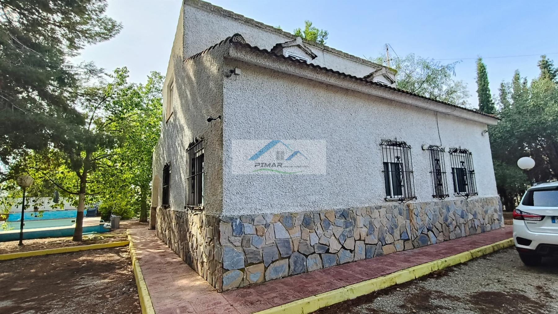Venta de casa en Albatera
