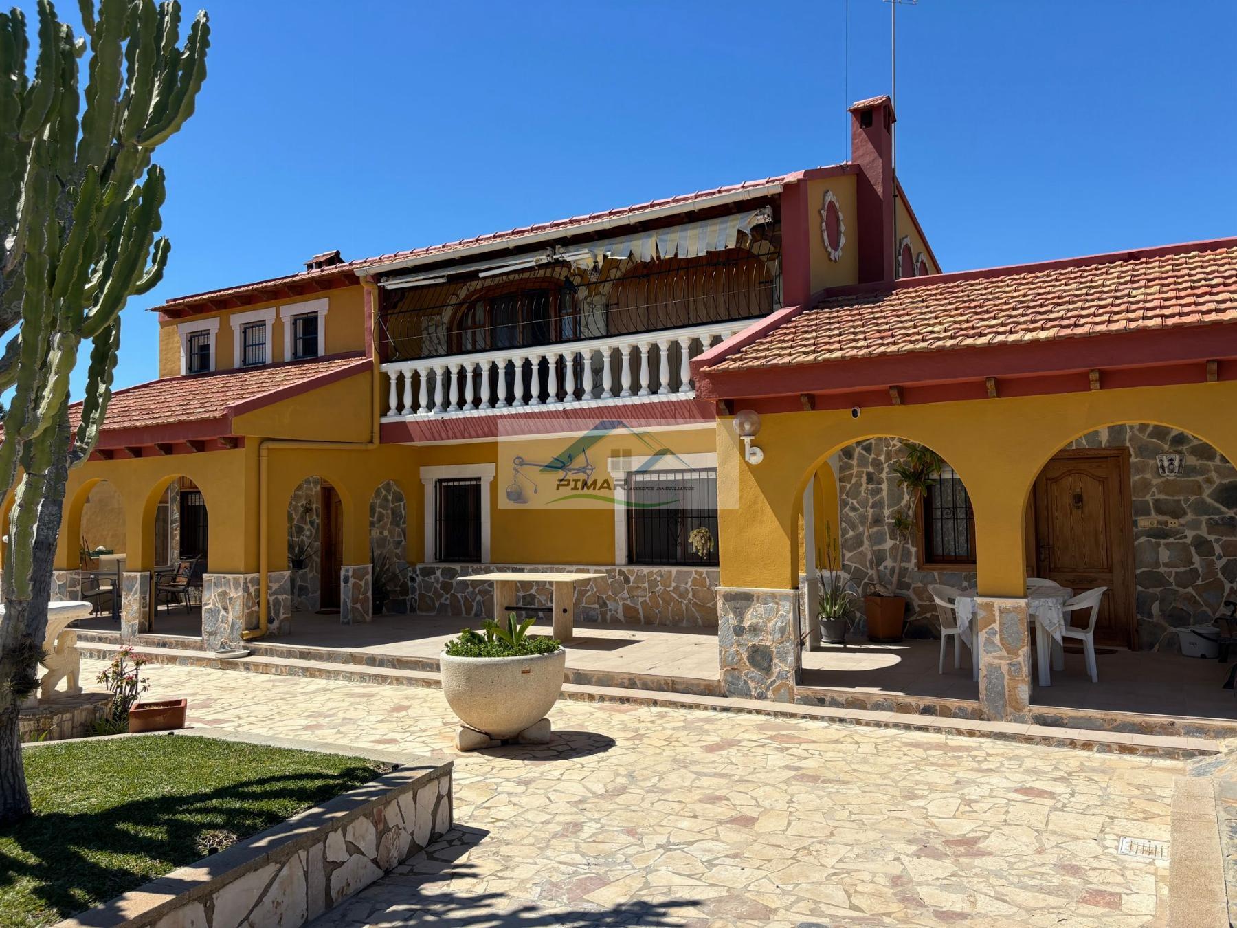 Venta de chalet en Elche-Elx