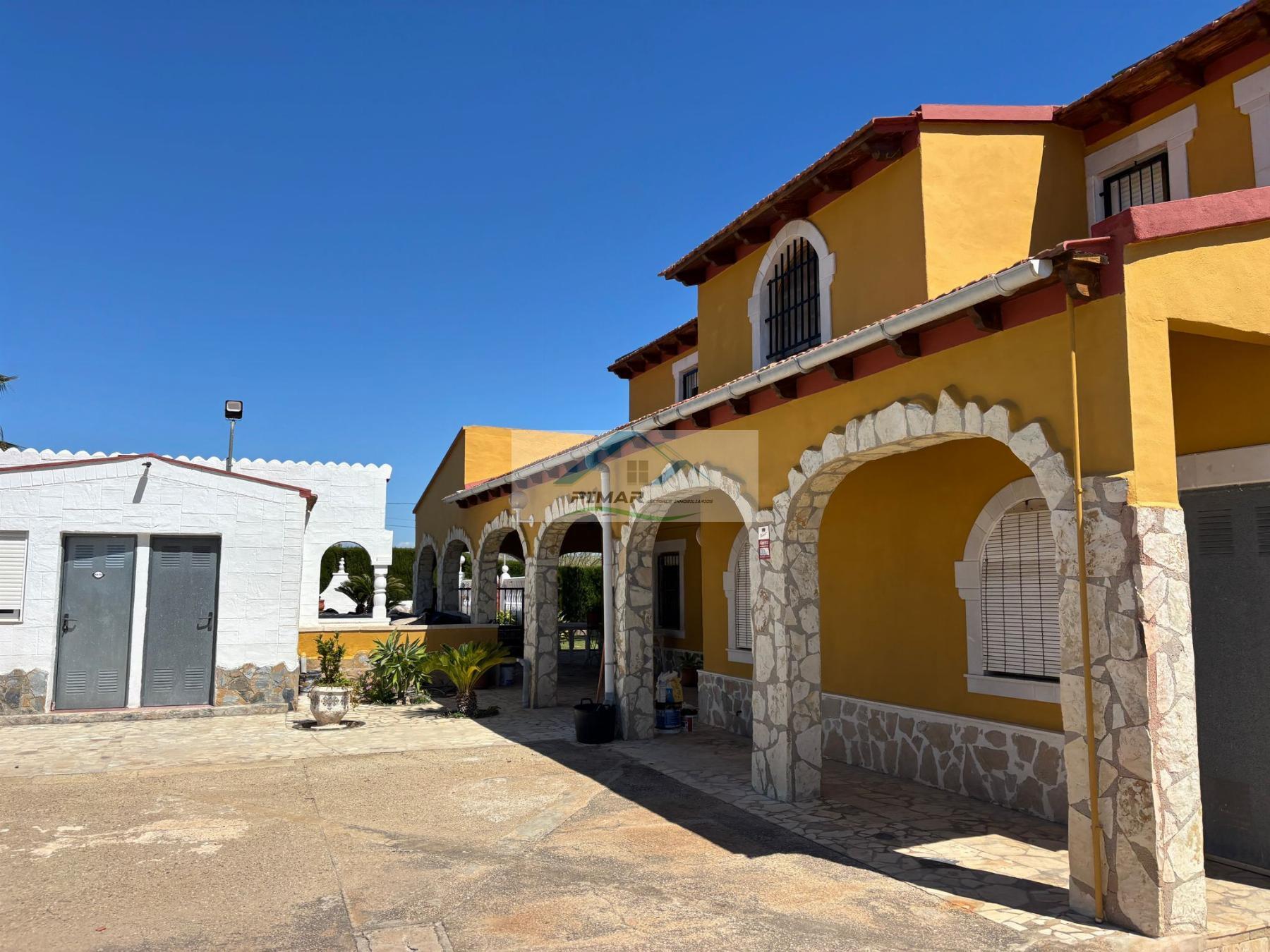 Venta de chalet en Elche-Elx