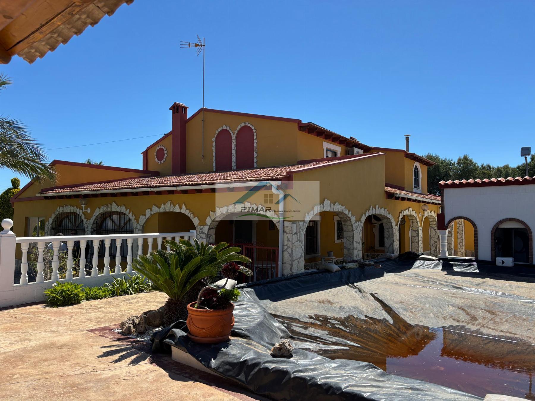 Venta de chalet en Elche-Elx