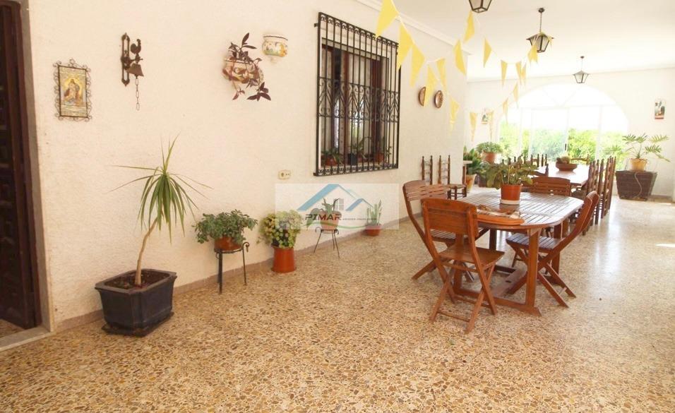 Venta de chalet en Elche-Elx