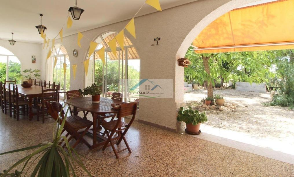 Venta de chalet en Elche-Elx