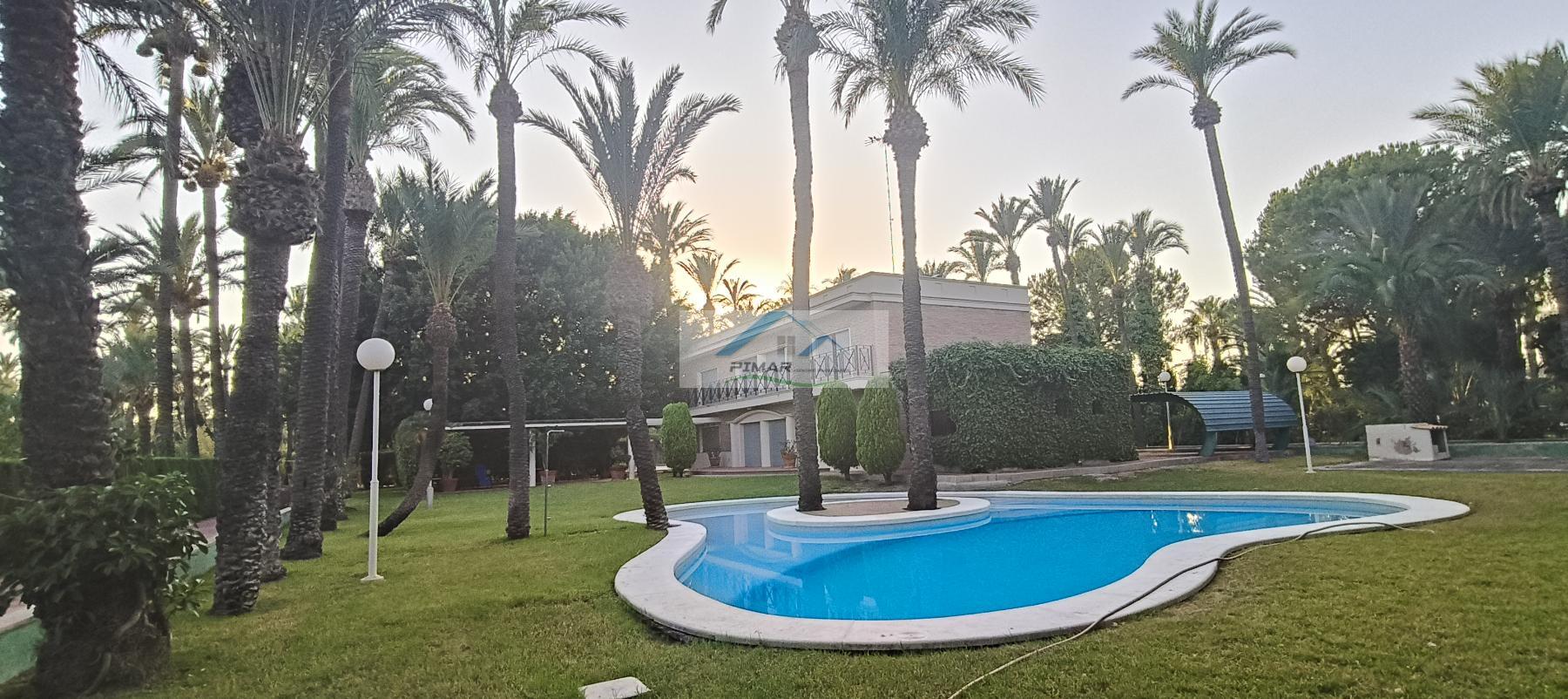 Venta de villa en Elche-Elx