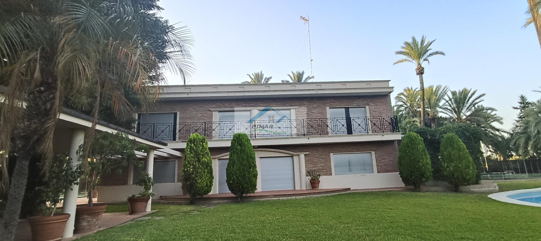Venta de villa en Elche-Elx