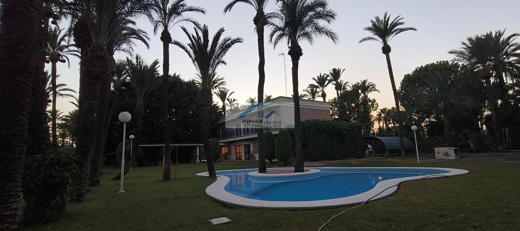 Venta de villa en Elche-Elx