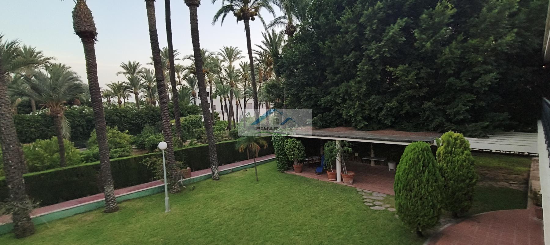 Venta de villa en Elche-Elx