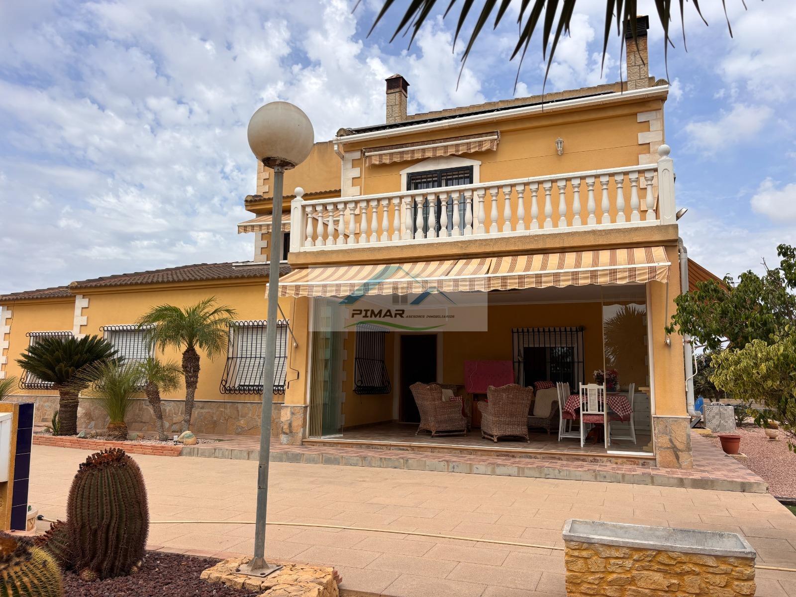Venta de chalet en Elche-Elx