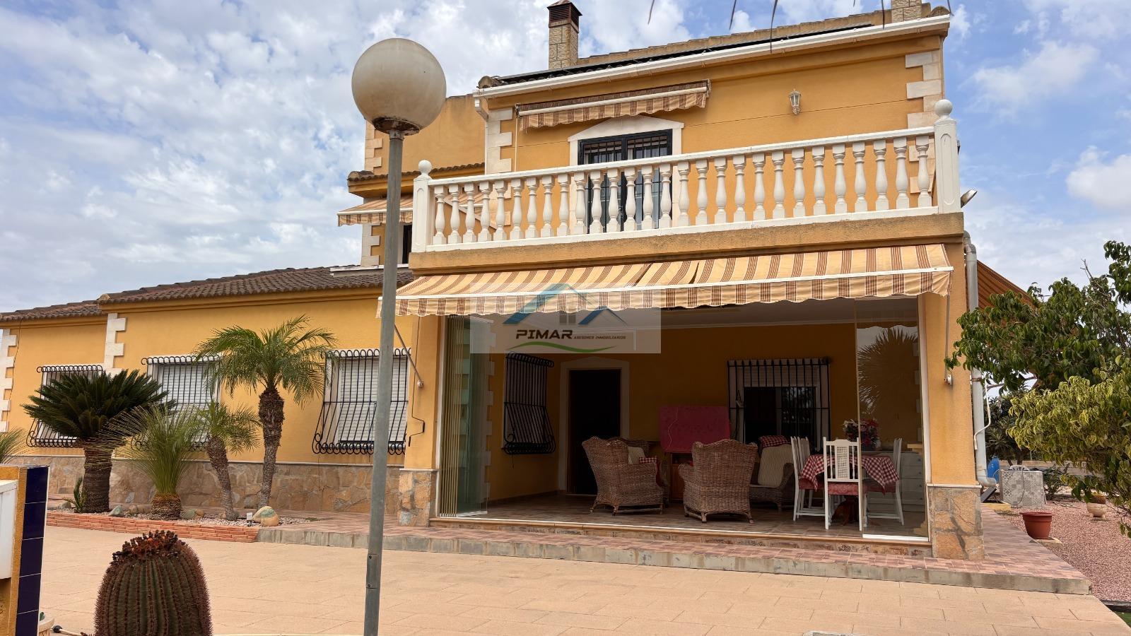 Venta de chalet en Elche-Elx