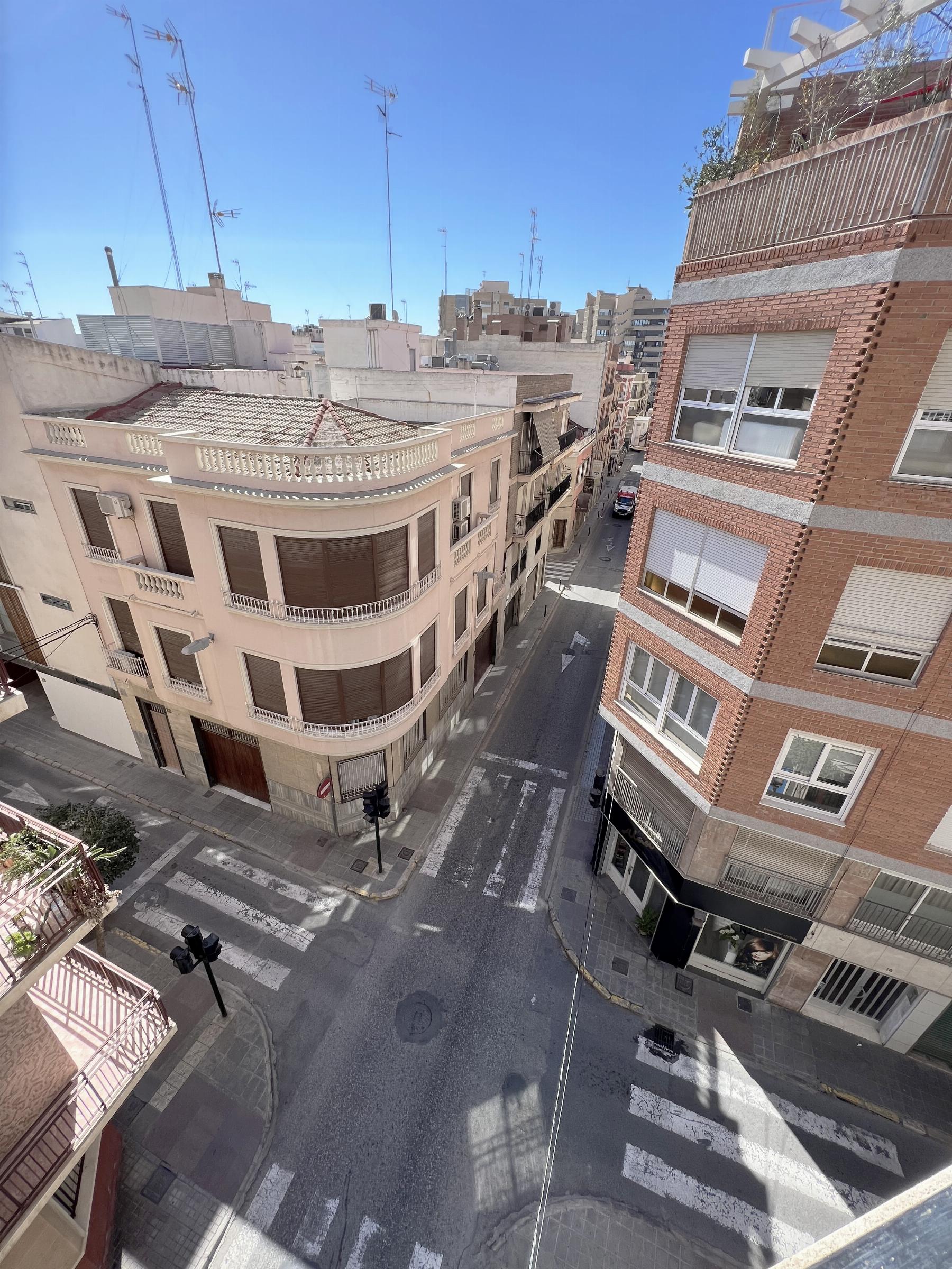 For sale of apartment in Elche-Elx